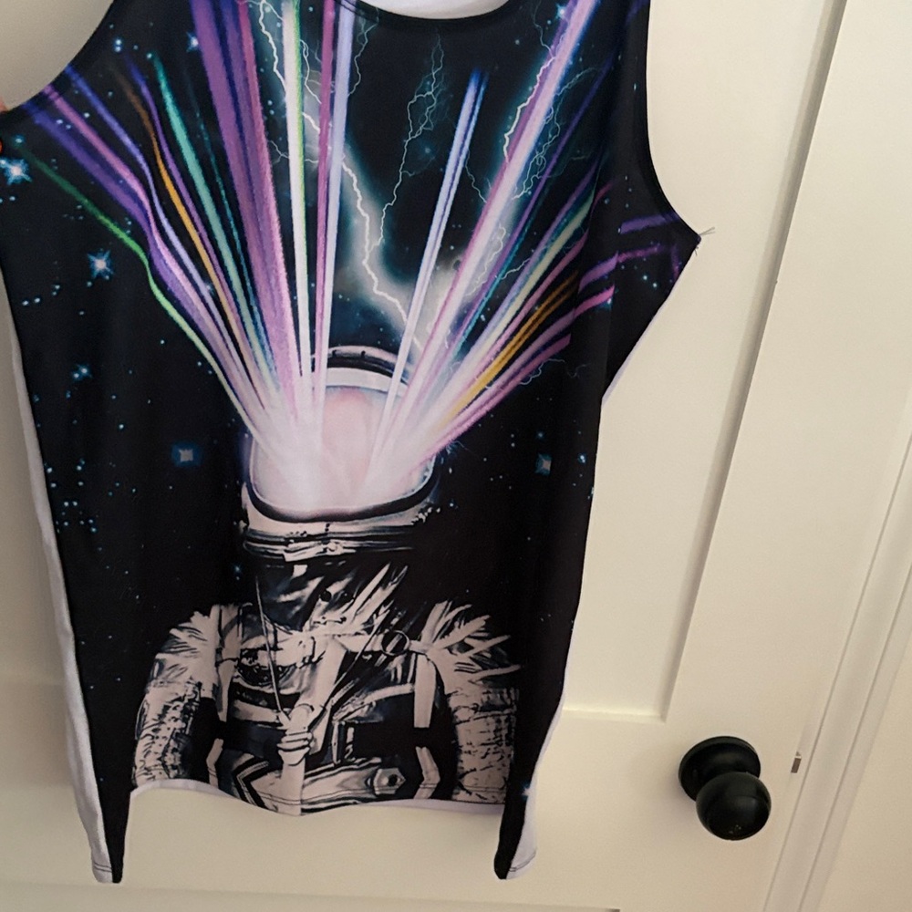 Astronaut Graphic Men's Tank Top - Black